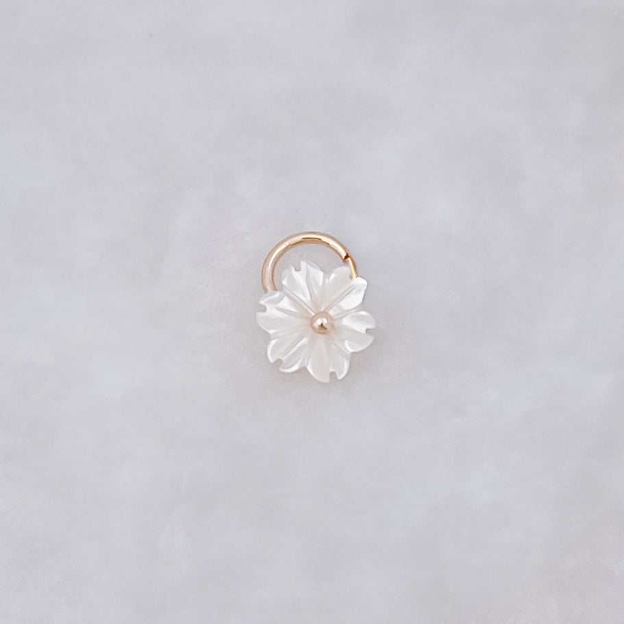 Pearl Flower - Charm