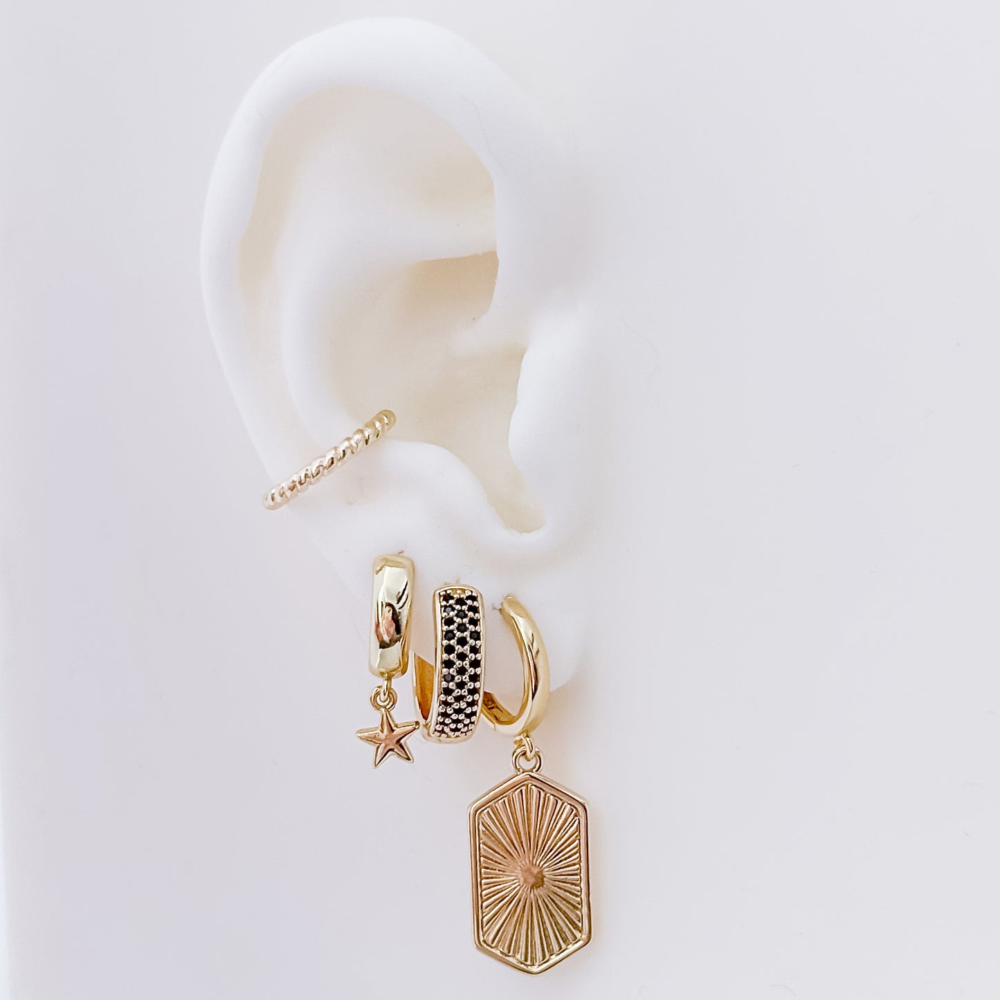 Gold Star Bold Tiny Hoop