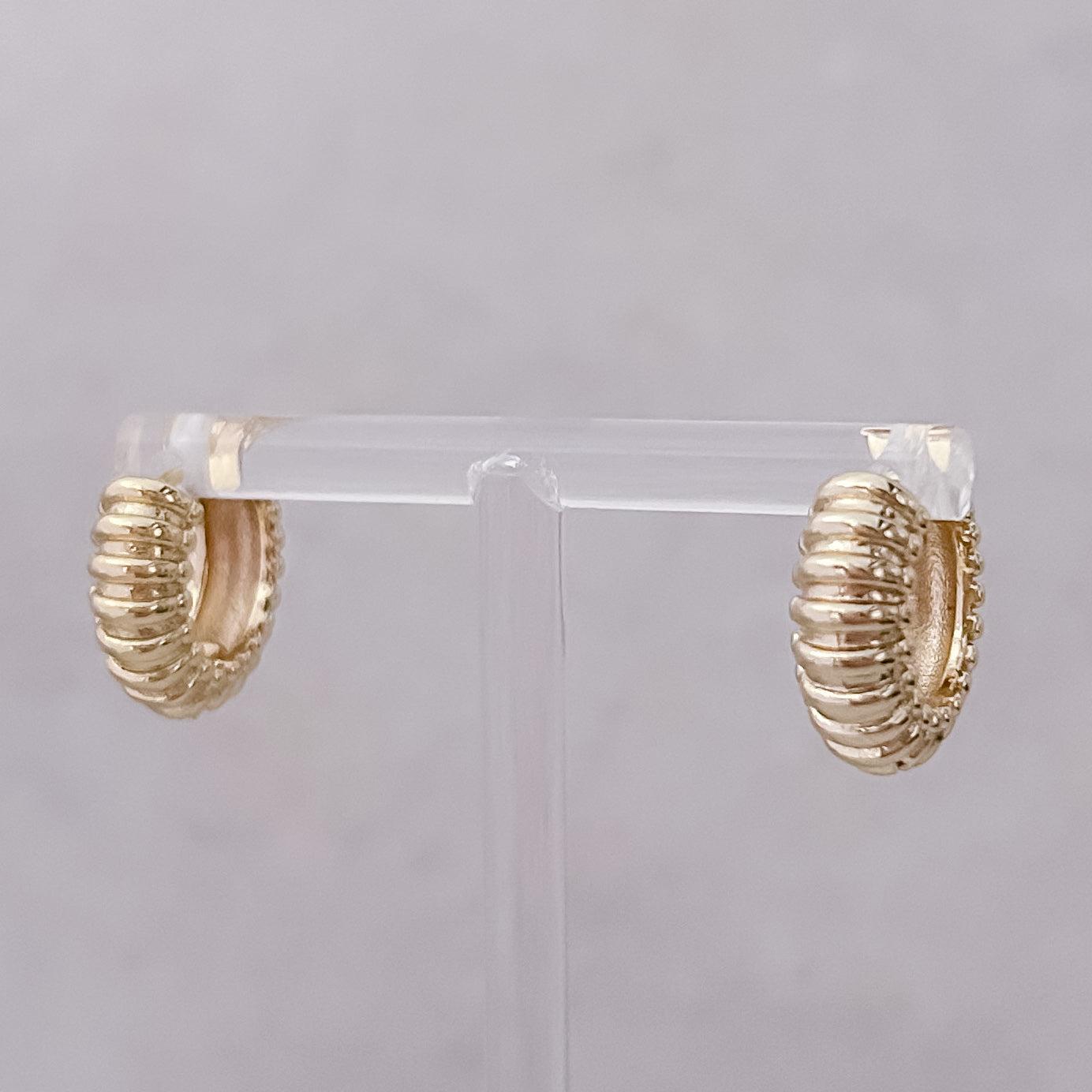 Mila Hoops
