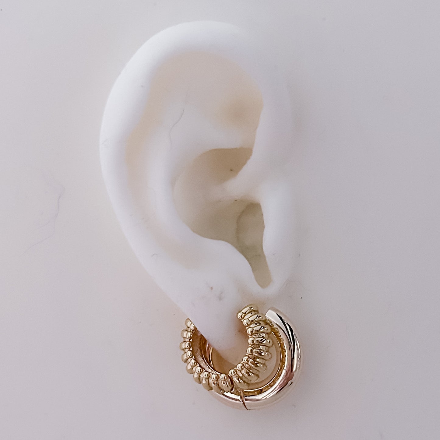 Mila Hoops