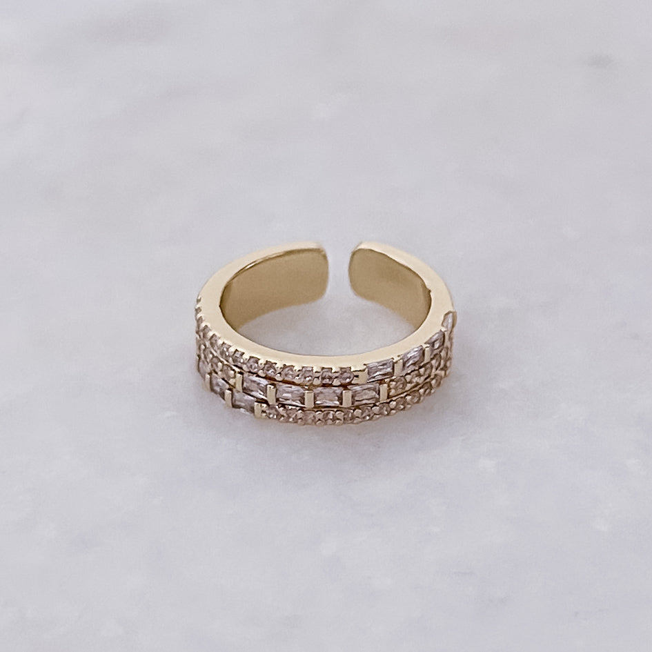 Dianty Ring