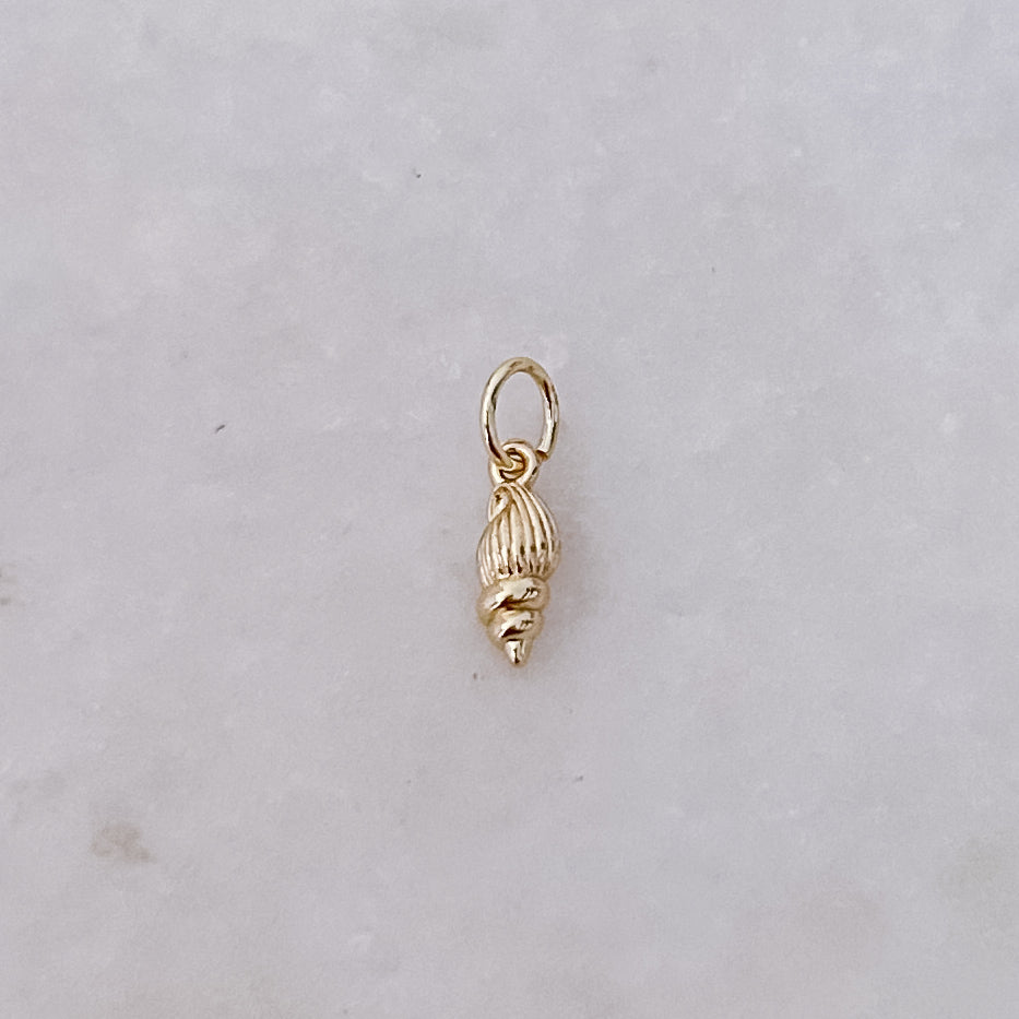 Tiny Gold Shell - Charm
