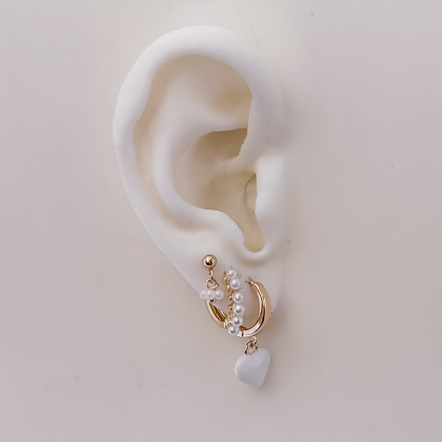 White Heart Fine Hoop