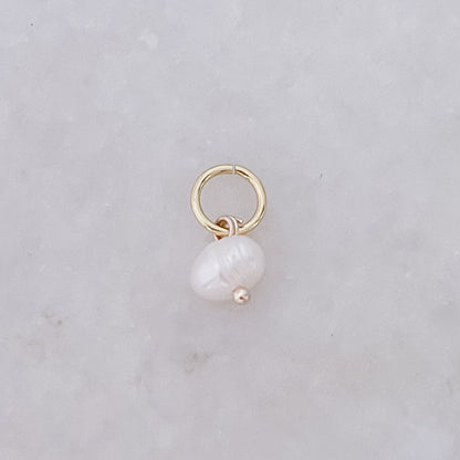 Oval Pearl - Charm