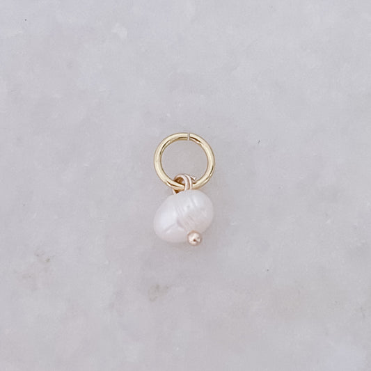 Oval Pearl - Charm