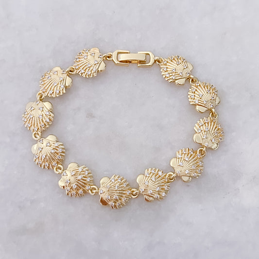 Sparkling Shell Bracelet