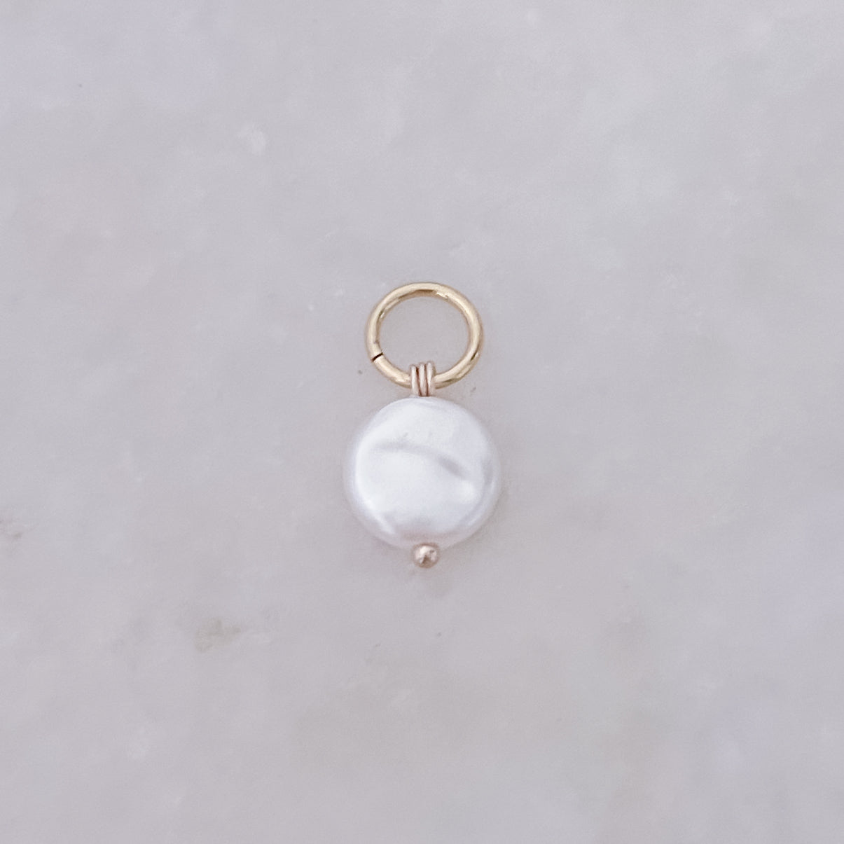 Flat Pearl - Charm