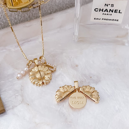 Flower with Message: The Best Mom - Charm