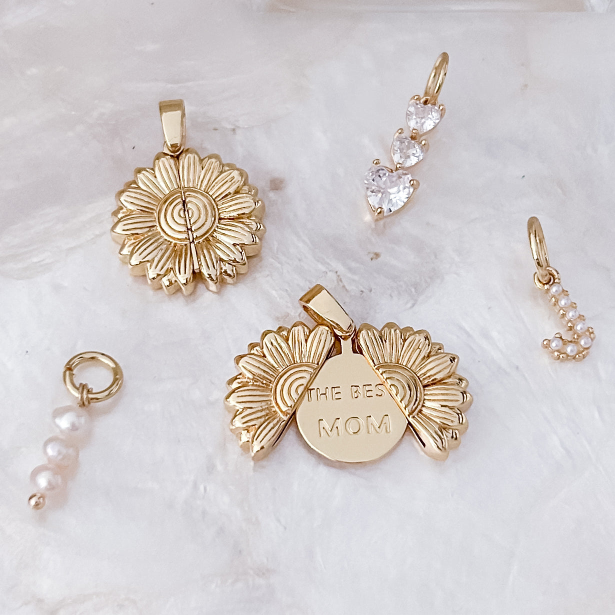 Flower with Message: The Best Mom - Charm