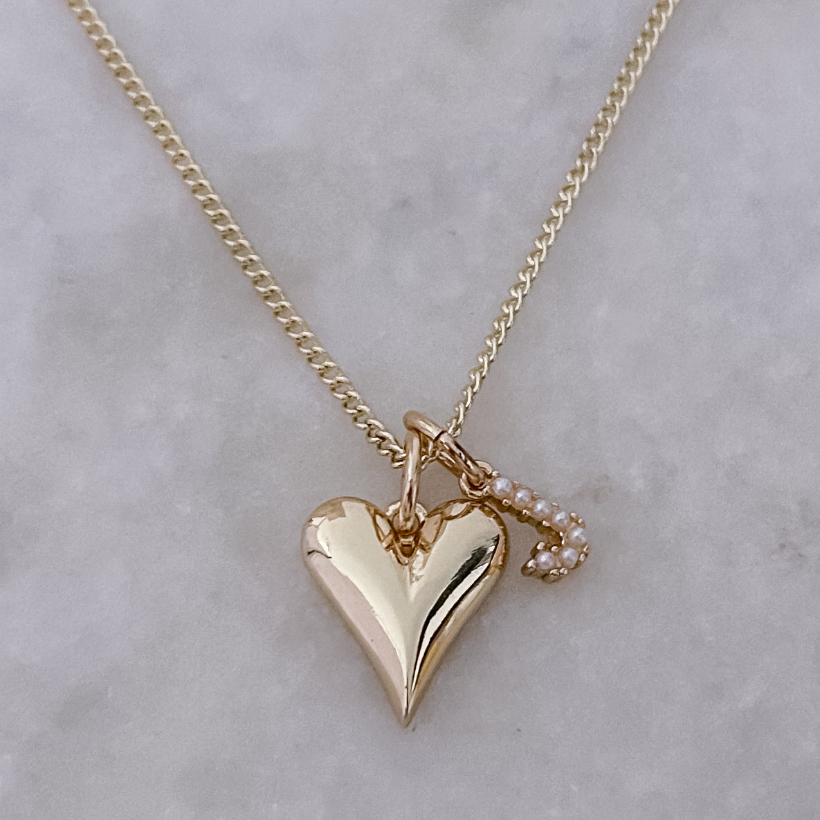 Amor Pearls Necklace (A-Z)