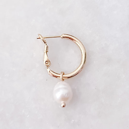 Big Pearl Classic Hoop